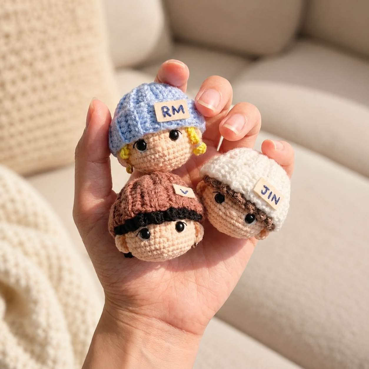 WoolyArtis handmade K-Pop inspired crochet doll keychain set with cute amigurumi mini plush bag charms and fan-made member doll accessories