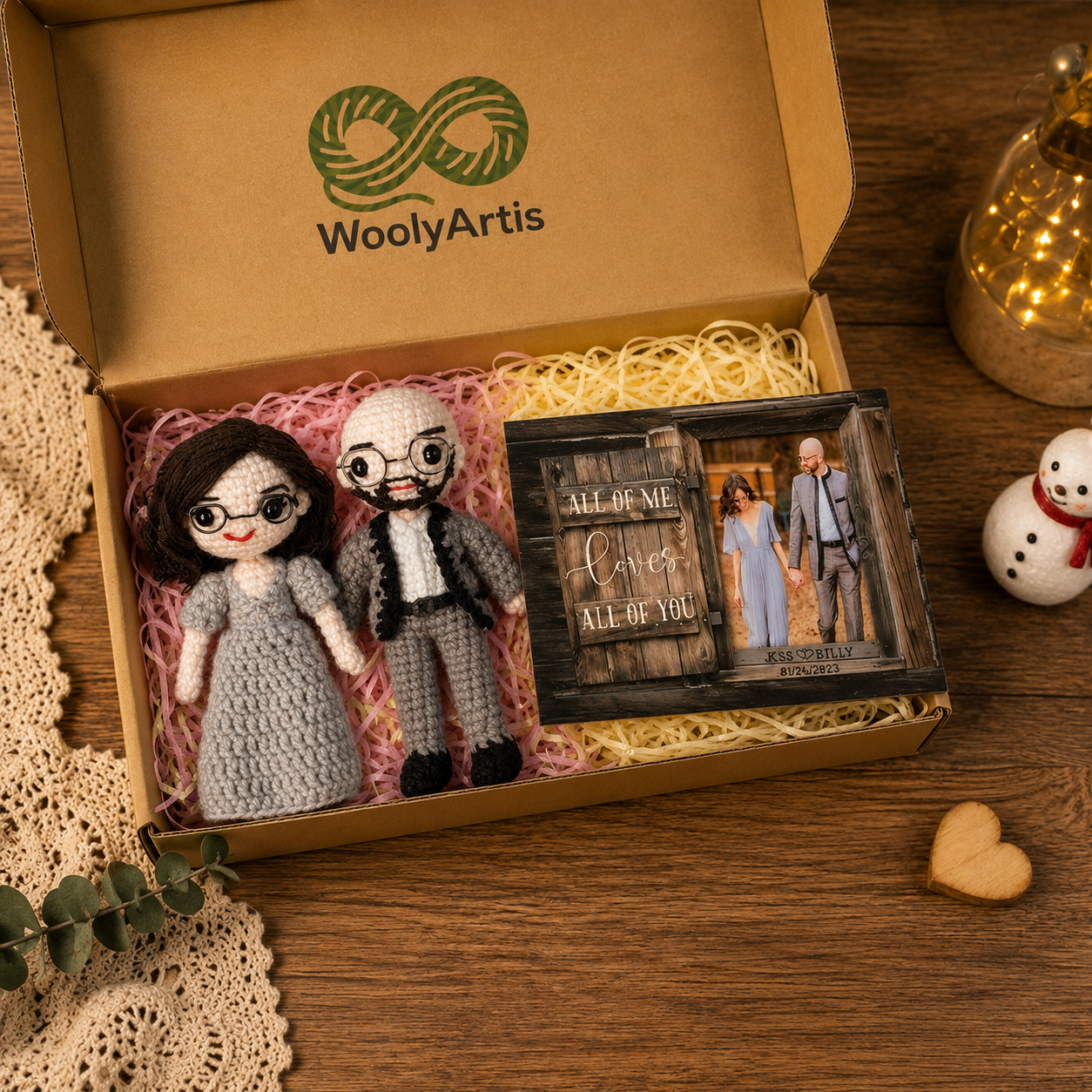 WoolyArtis personalized crochet doll holding a photo card, perfect gift for loved ones like wife, husband, mom, or dad.