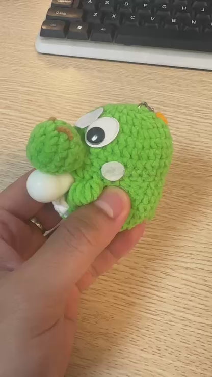 WoolyArtis™ | Cute Yoshi Crochet Keychain, Super Mario Inspired Squeeze Toy, Gamer Fidget Charm, Green Dinosaur Stress Relief Gift, Kawaii Bag Accessory